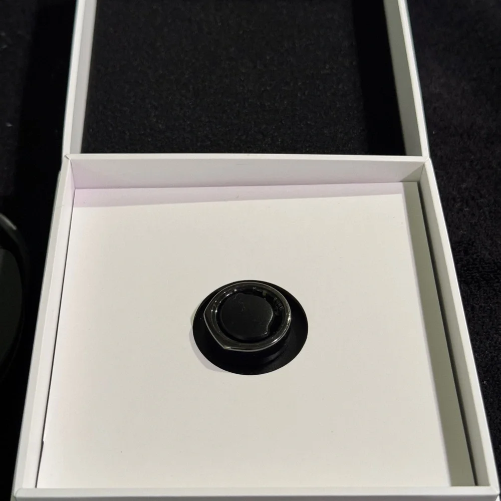 Black Smart Ring OURA HERITAGE GEN 3